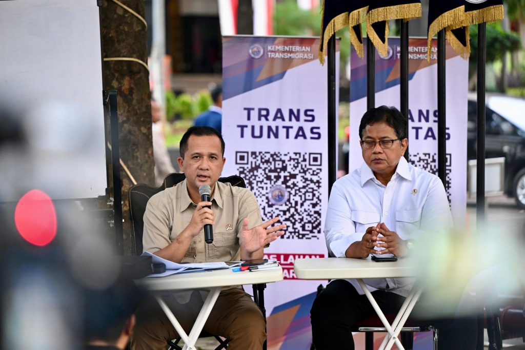 Kementerian Transmigrasi berkomitmen untuk menyelesaikan masalah tumpang tindih antara lokasi transmigrasi dengan kawasan hutan