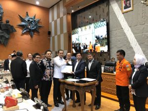 Kami tetap optimis dapat melakukan yang terbaik untuk kesejahteraan masyarakat transmigrasi dan rakyat Indonesia secara keseluruhan