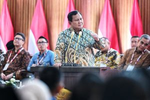 Menteri Transmigrasi M. Iftitah Sulaiman Suryanagara dan Wakil Menteri Transmigrasi Viva Yoga Mauladi memenuhi undangan Silaturahmi KIM